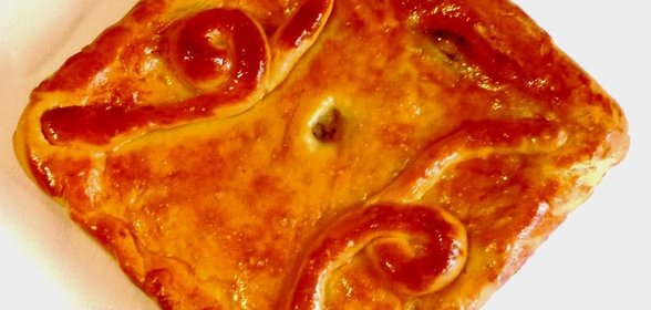 Дрожжевой пирог с пангасиусом