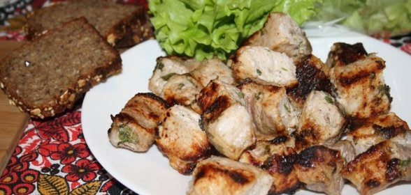 Шашлык в кефирном маринаде с пряными травами