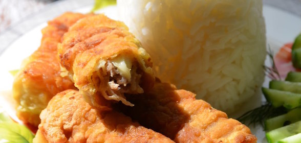 Мясные вафельные трубочки в кляре