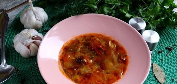 Щи с консервированной фасолью