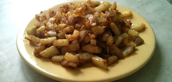 Жареный картофель с карри