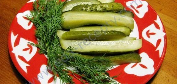Вкусные малосольные огурцы в кастрюле