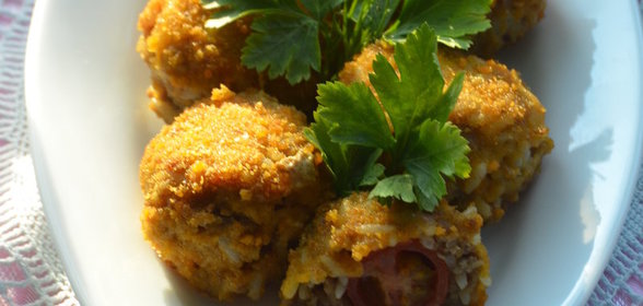 Фаршированные биточки с черри