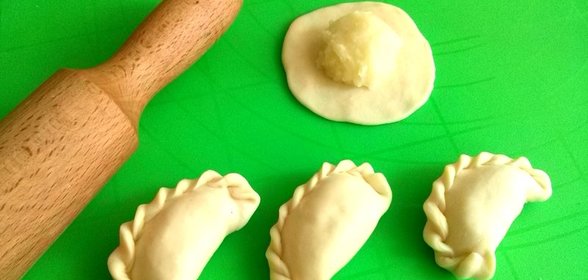 Заварное тесто для варенников