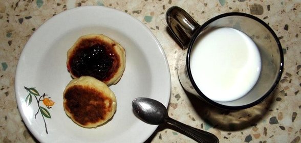 Мягкие сырники с вареньем