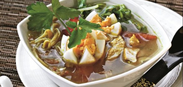 Сото айям, куриный суп