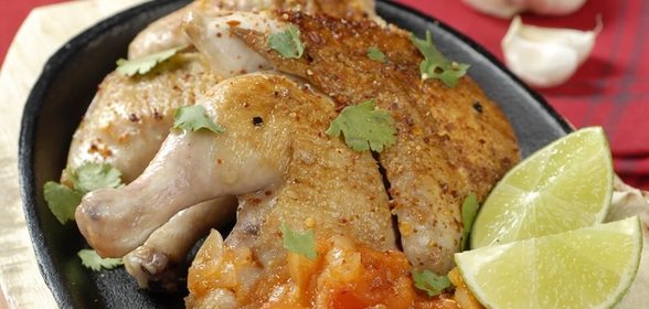 Цыплята с острым томатным джемом