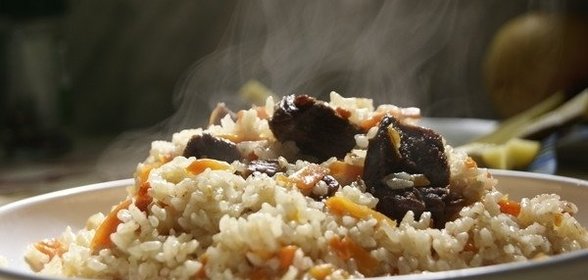 Куриное филе, фаршированное грибами, ветчиной и сыром