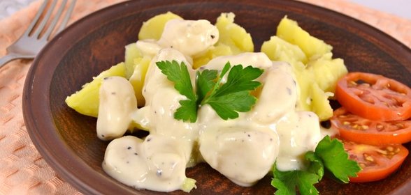 Закуска из чеснока в сметанно-медовом соусе