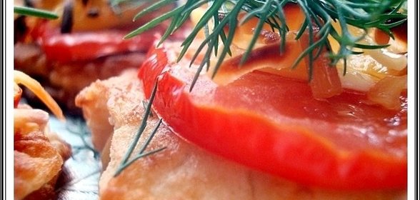 Синенькие в кляре под помидорно-сырной шубкой