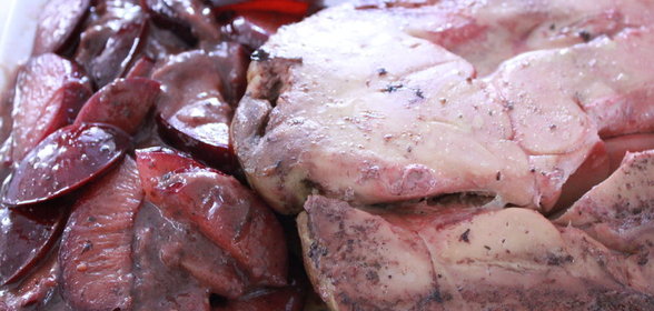 Фуа гра со сливовым конфитюром