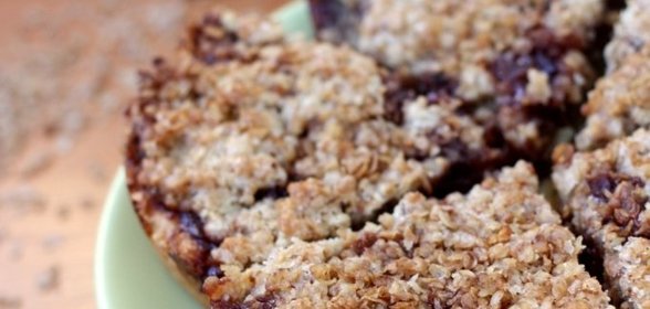 Пирог-крошка с вареньем