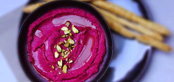 Хумус со свеклой