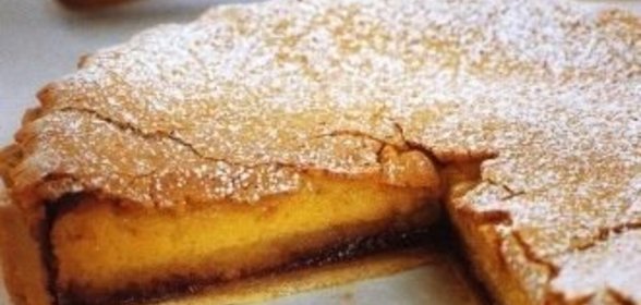 Миндальный пирог с джемом