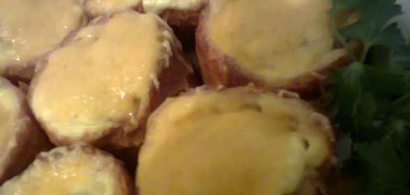 Хрустящие багетные башенки с рыбой